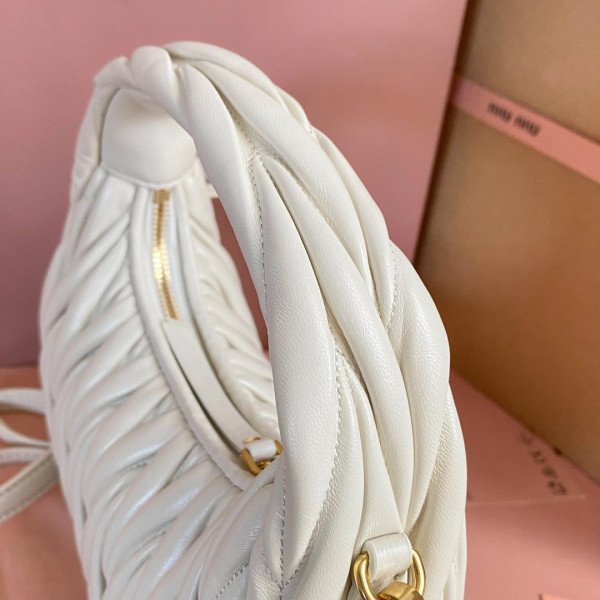 M*um*u wander matelassé nappa leather hobo bag