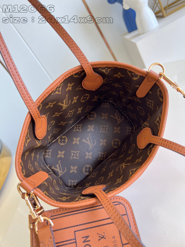 l0*is V*t0n neverfull bandoulière inside out bb