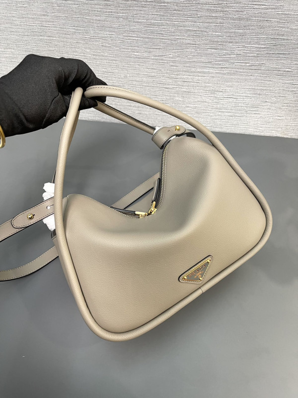 Pra*a darling leather handbag