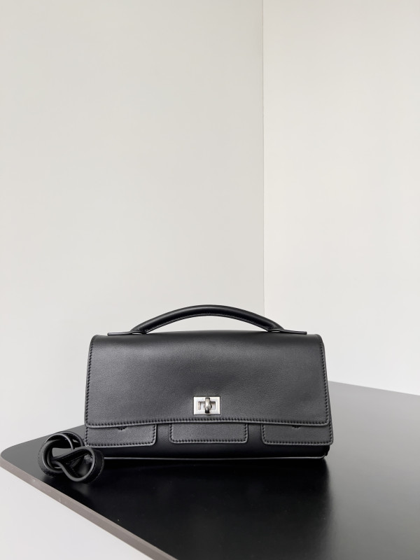 Ba*len*cia*ga bel air small clutch