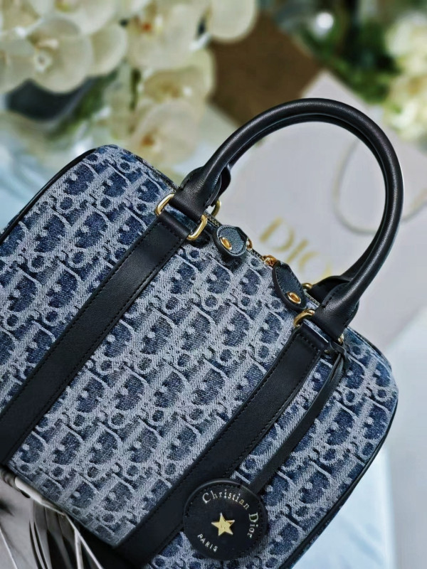 Diro Groove 25 bag