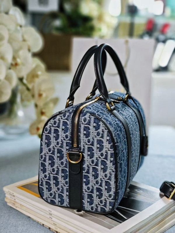 Diro Groove 25 bag