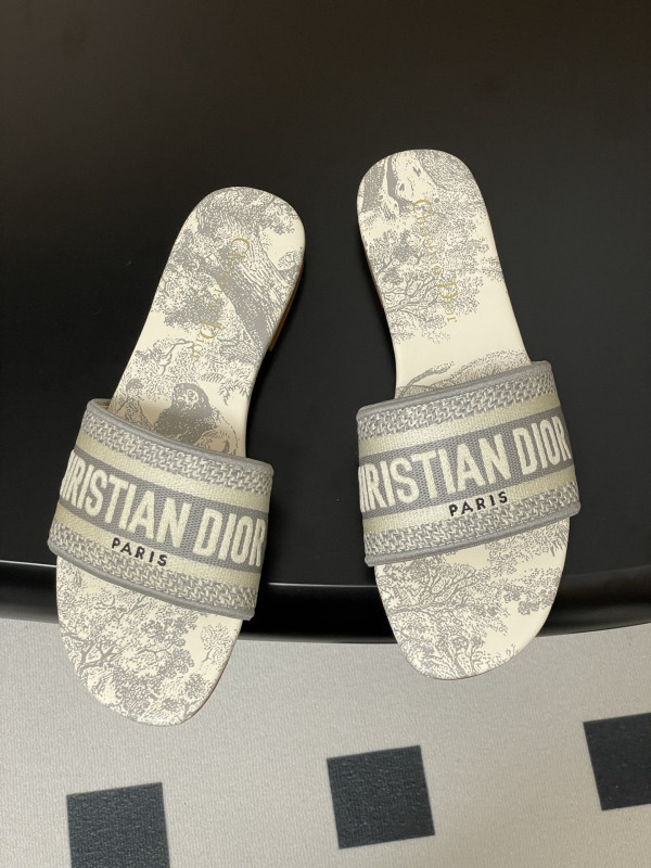 DIRO DWAY SLIDES