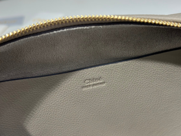 Chloe Small Bracelet hobo bag- 32*14*10cm