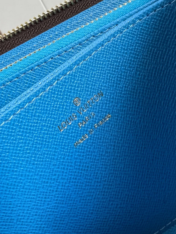 l0*is V*t0n zippy wallet