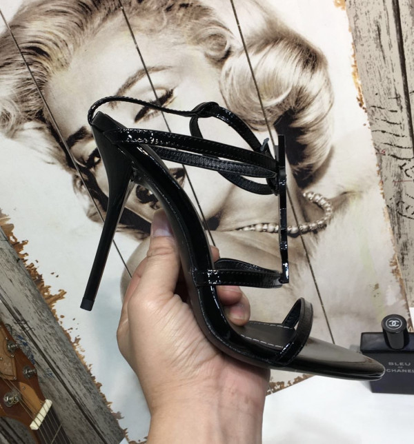 Y*L cassandra platform sandals in patent leather