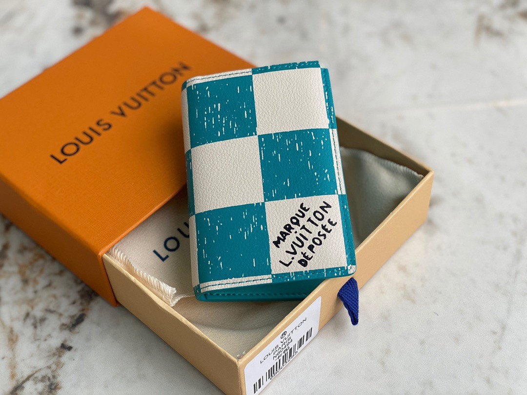 l0*is V*t0n pocket organizer