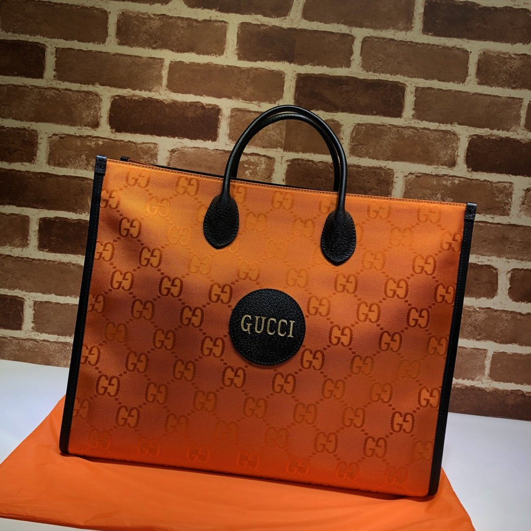 G*u*i off the grid tote bag