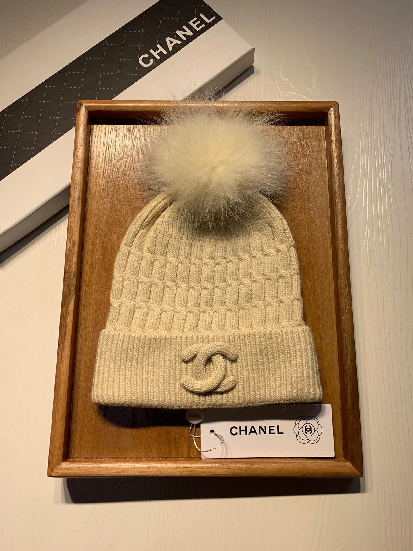 CL HAT
