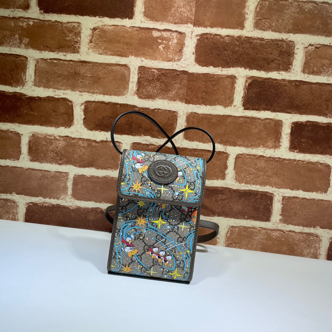 disney x G*u*i donald duck mini bag