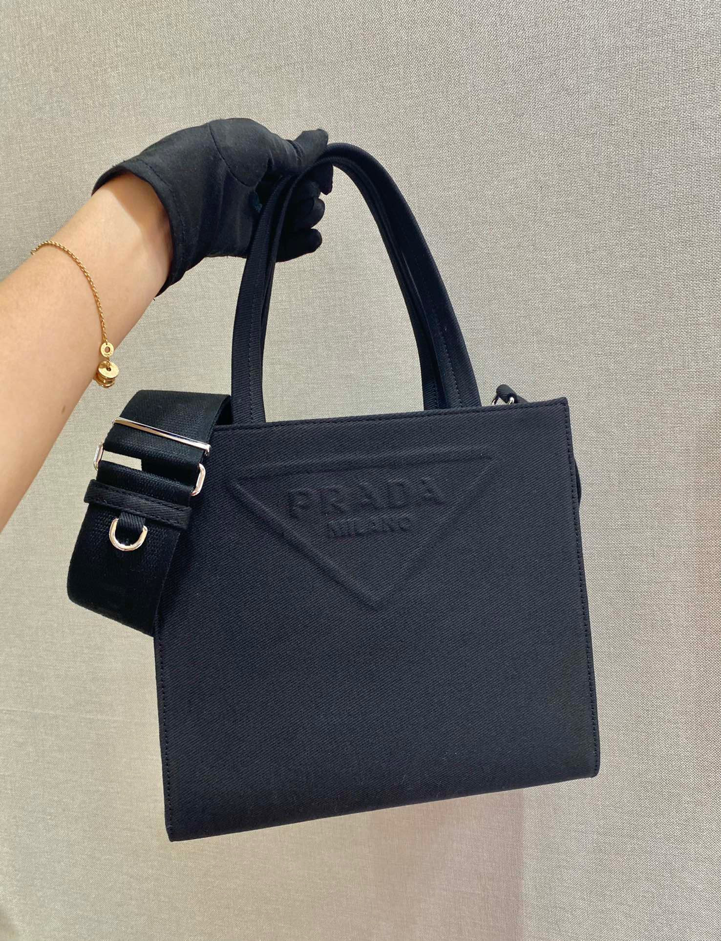 Pra*a tote bag