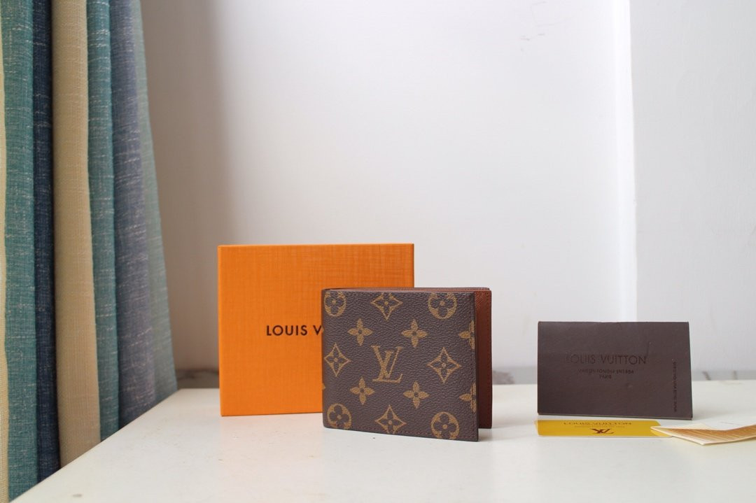 l0*is V*t0n amerigo wallet