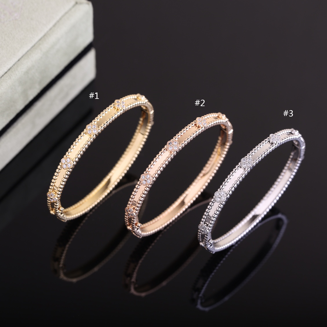 V*N CL*F & arpels  perlée bracelet