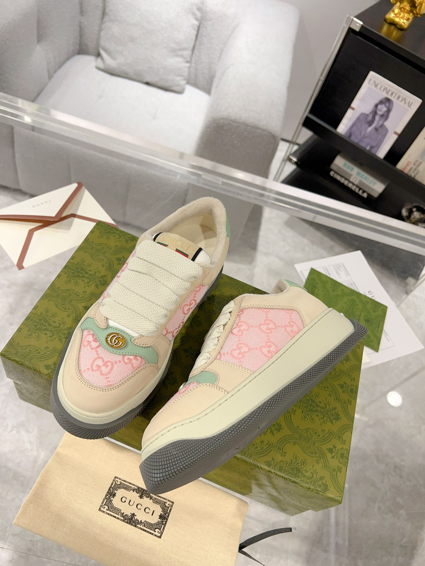 G*u*i sneaker